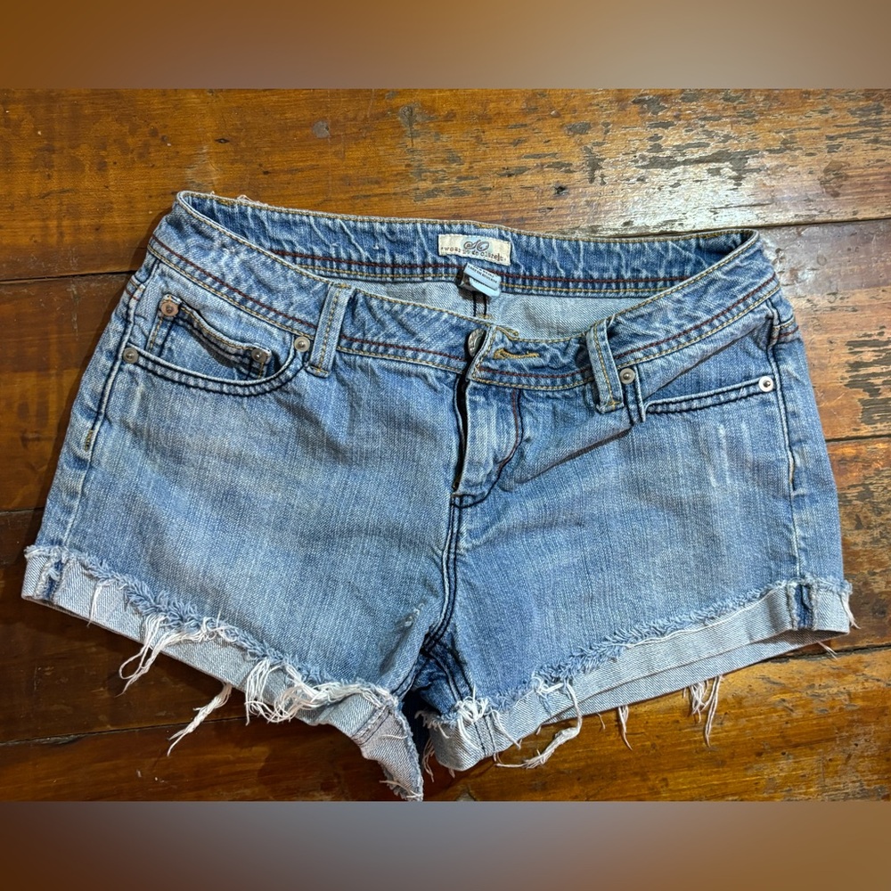 Vintage SO Wear It Declare It Y2K Denim Cut-Off Shorts - Junior Size 9